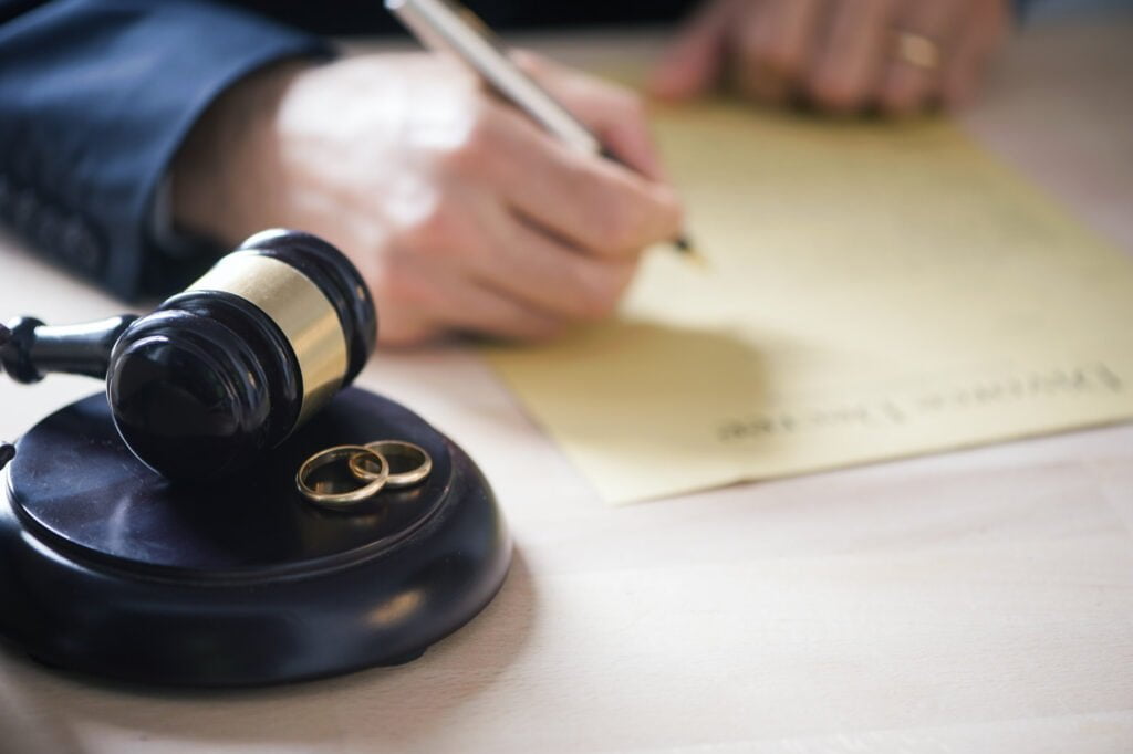 Employment Tribunal Reform: ELA Proposals for Compulsory Mediation and a Three-Track System 2 shutterstock 668783188 1